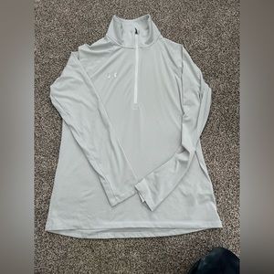 Women’s under armour pullover